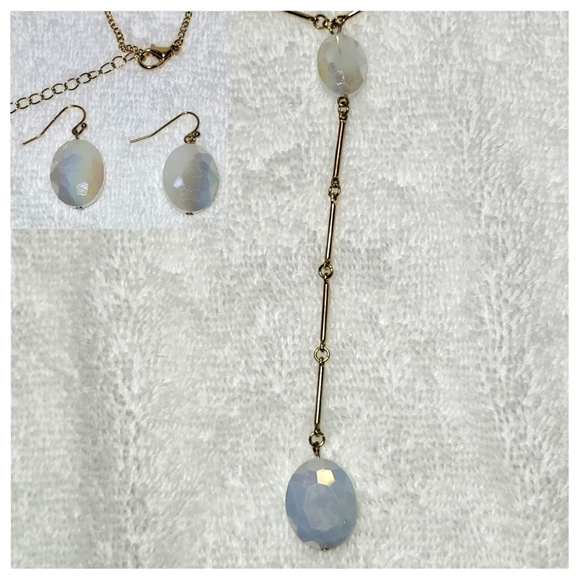 CATO Opalescent Oval Beaded Necklace and Drop Earrings Set / Pierced - Picture 5 of 6